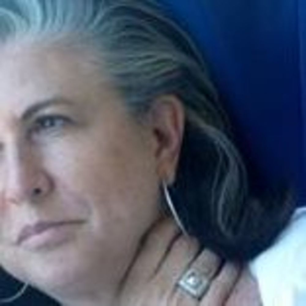 Meet your Posher, Eleonora